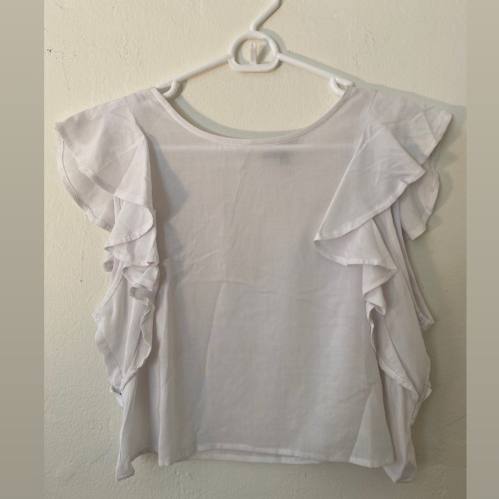 Lucca white cropped top.